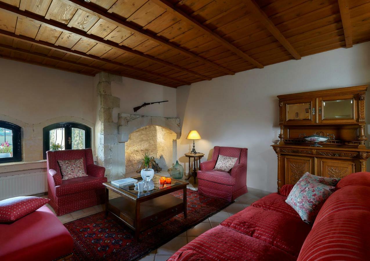 Castello Villa Daphnes - Private Pool & Whirlpool Dhafnes Exterior foto