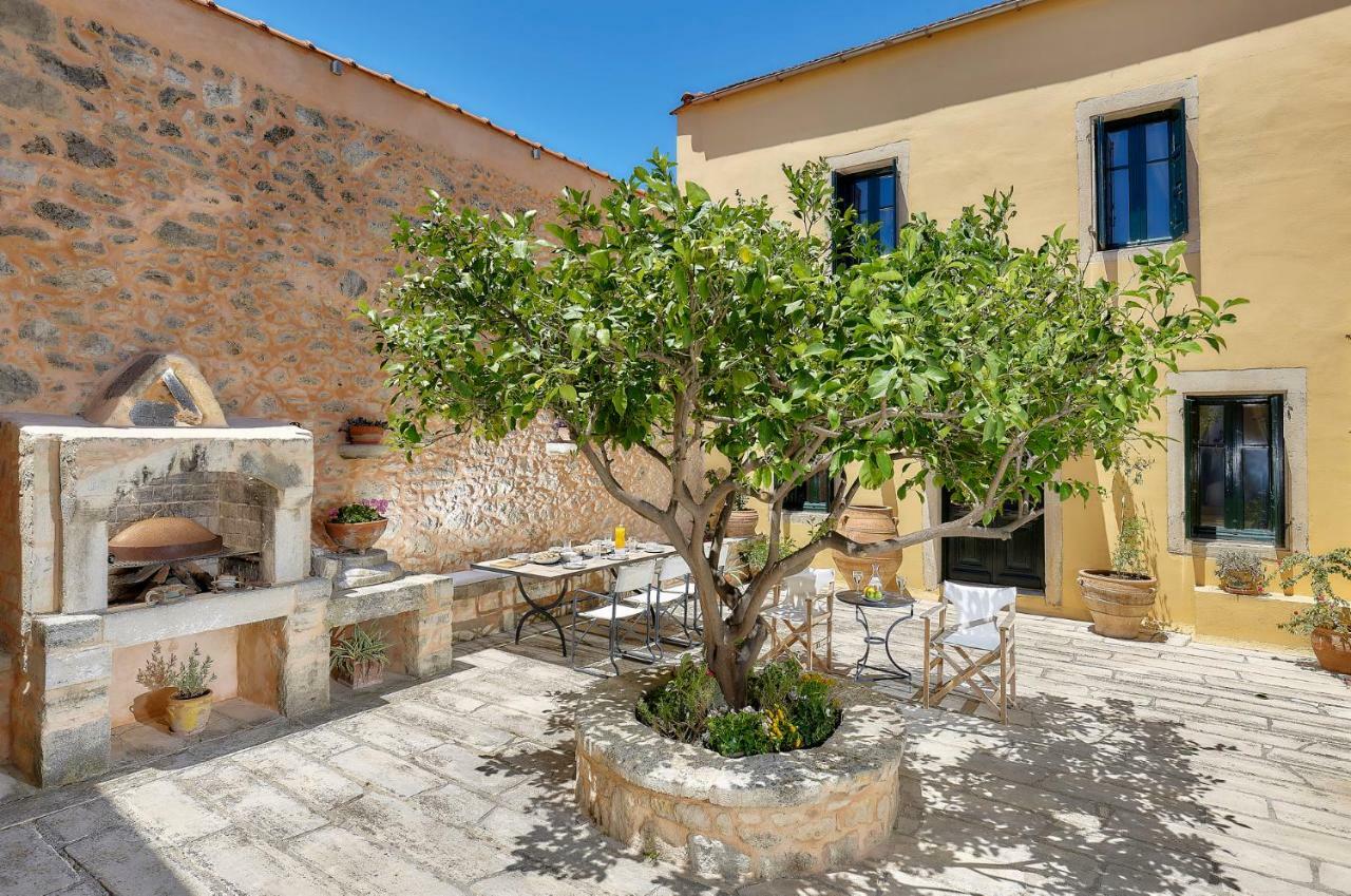 Castello Villa Daphnes - Private Pool & Whirlpool Dhafnes Exterior foto